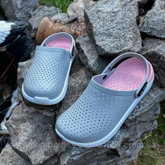  
Крокси - це взуття з відкритою п'ятою, виготовлене зі зносостійкого матеріалу.. . фото 5