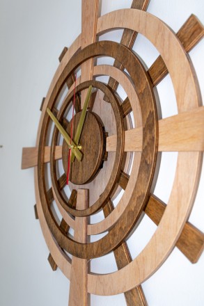 Якісний настінний годинник хендмейд
Висота 52 см
Тихий механізм (не цокають). Пр. . фото 4