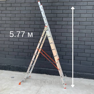 
Максимальная нагрузка трехсекционной лестницы из алюминия составляет 150 кг, чт. . фото 2