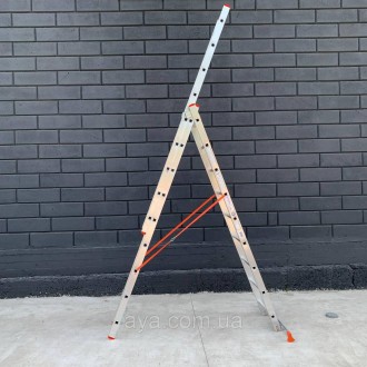 
Максимальная нагрузка трехсекционной лестницы из алюминия составляет 150 кг, чт. . фото 11
