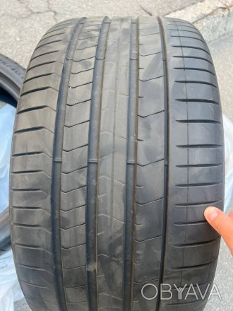 В наявності шина ,дві зад і одна перед (ліва)
Продам оригінальну гуму pirelli
. . фото 1