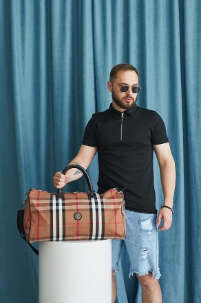 
- Класична дорожня сумка- Лаконічний дизайн- Матеріал: текстиль високої якості . . фото 2