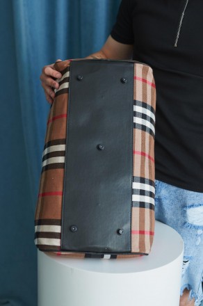 
- Класична дорожня сумка- Лаконічний дизайн- Матеріал: текстиль високої якості . . фото 6