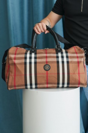 
- Класична дорожня сумка- Лаконічний дизайн- Матеріал: текстиль високої якості . . фото 7