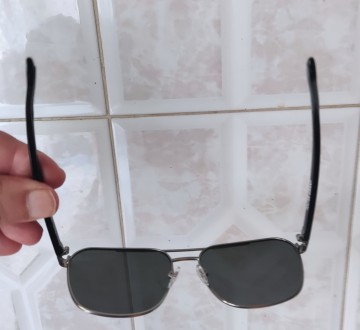 Солнцезащитные очки Foster Grant, +мягкий чехол, ширина между дужками-14.5см, ра. . фото 6