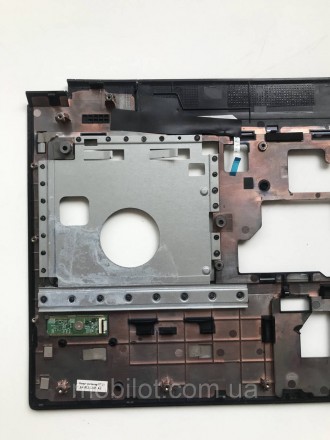 Часть корпуса поддон и стол к ноутбуку Lenovo V580. Есть повреждения и следы от . . фото 4