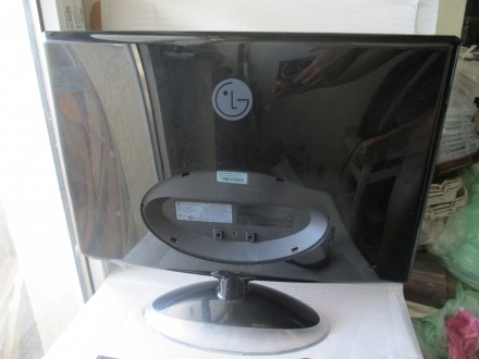 Монітор LG Flatron W2284F-PF Glossy Black (LCD TFT). 22 дюйма. Під ремонт

Мон. . фото 6