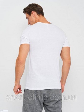 Футболка Kappa T-shirt Mezza Manica Scollo с
 V-подібним вирізом і коротким рука. . фото 2