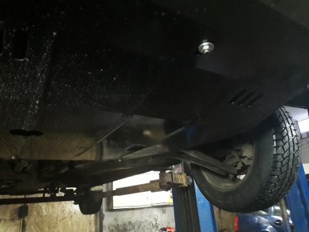 Металевий захист двигуна Toyota Corolla Verso (Тільки 1.8, 2.0, 2.2D двигуни) 20. Хмельницкий. фото 1