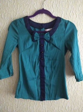 Зеленая с синим блузка на худеньких девушек, р.36, Kalicyu.
Ткань с эластаном,т. . фото 2