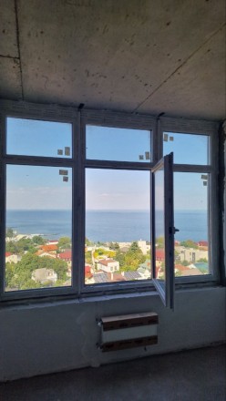 2-кімнатна квартира з панорамний видом на море, розташована на середньому 9 пове. Приморский. фото 3