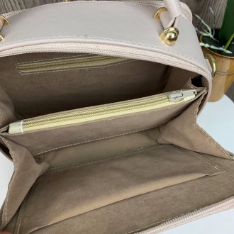 Яркая женская мини сумочка через плечо Marc Jacobs каркасная сумка голубая
Харак. . фото 8