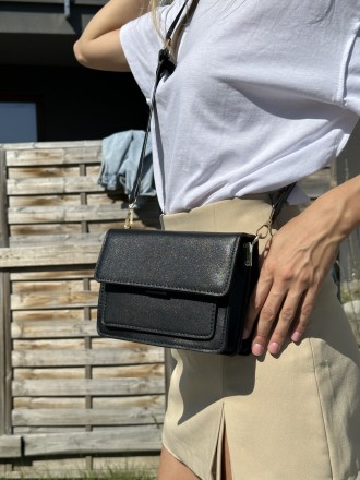 
ВИДЕООБЗОР
Женская классическая сумочка на три отделения
Сумочка женская хороше. . фото 5