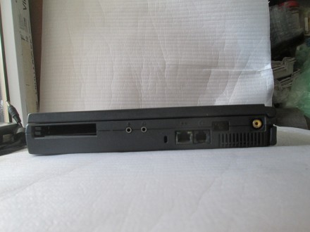 Ноутбук Compaq Armada E500. США - 2000 рік. 14 дюйм. Р ІІІ - 700 МГц

Ноутбук . . фото 4