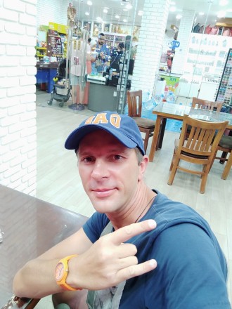 Не важно сколько дней в твоей жизни, важно сколько жизни в твоих днях. Київ. фото 1 Не важно сколько дней в твоей жизни, важно сколько жизни в твоих днях. Київ. фото 1