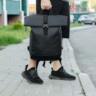Стильный городской рюкзак RollTop из эко кожи черный спортивный молодежный для п. . фото 10
