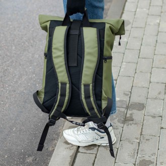 Стильный городской рюкзак Roll Top Barrel зеленый из эко-кожи с отделением для н. . фото 8