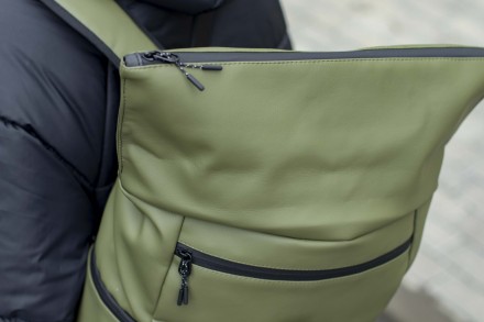 Стильный городской рюкзак Roll Top Barrel зеленый из эко-кожи с отделением для н. . фото 11