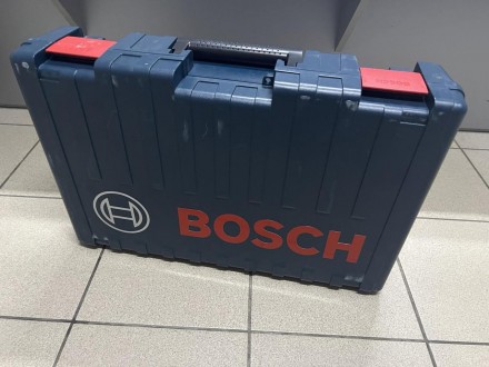 
Перфоратор Bosch GBH 5-40 DCE Professional (0611264000) НОВЫЙ!!!
Самый быстрый . . фото 3
