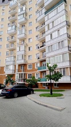 Новый сданный дом, состояние от строителей,квартира двухсторонняя, есть балкон, . Киевский. фото 6