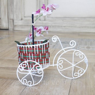 Триколісний невеликий велосипед із кошиком із металу ручної роботи. Висота вироб. . фото 2