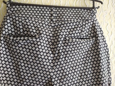 Женские плотные штаны,брюки, Ann Taylor Loft, Индонезия .
Цвет - черно-белый.
. . фото 8
