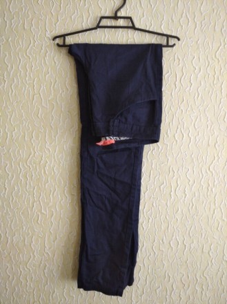 Женские классические синие штаны брюки,р.36, Бангладеш, Mango .
ПОТ 36 см.
Выс. . фото 2