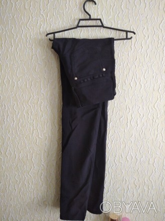 Плотные женские черные штаны .
ПОТ 37 см.
Высота посадки переда 17 см.
ПОБ 44. . фото 1