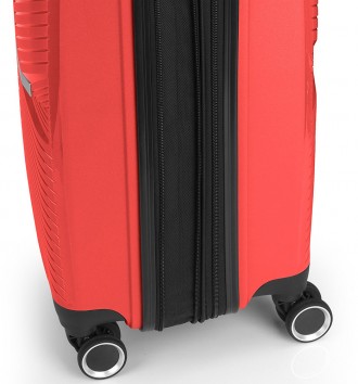 Корпус валіз Gabol серії Kume виконаний із міцного та довговічного матеріалу - п. . фото 8