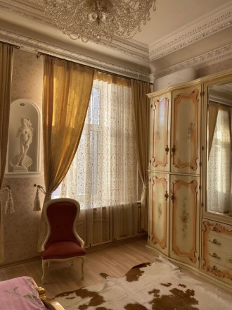 Затишна квартира у царському будинку на бульварі Т. Шевченка у класичному стилі.. . фото 2