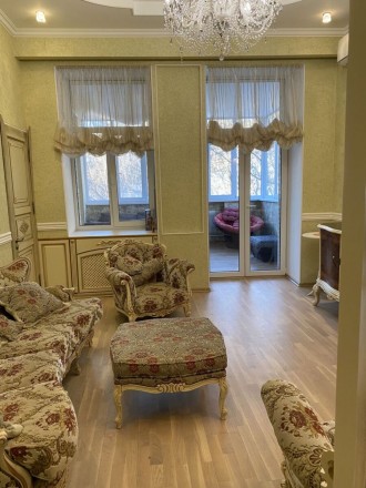 Затишна квартира у царському будинку на бульварі Т. Шевченка у класичному стилі.. . фото 5