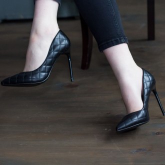 Женские туфли черные Abra 2737 Туфли женские выполнены из искусственной кожи. Мо. . фото 2