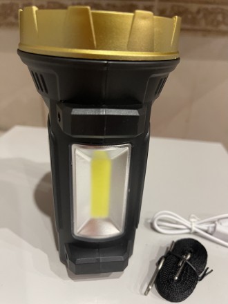 Светодиодный ручной фонарь на солнечной батарее
Мощный светодиодный фонарь на со. . фото 6