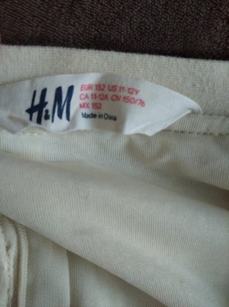 Короткая курточка кофточка ветровка девочке 11-12лет, H&M.
Цвет - кремовый,. . фото 6