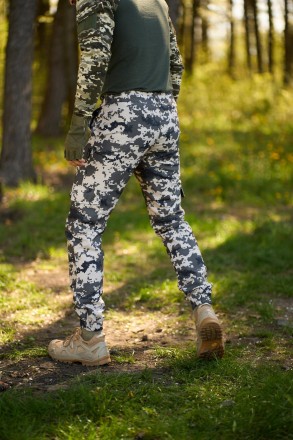 
Легкі штани із міцної тканини військового зразка.- Матеріал: поліестер високої . . фото 3