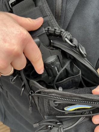 
 
 Тактична сумка через плече на дві сторони з відділом під пістолет.
Особливос. . фото 6