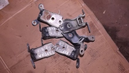 Петля дверей нижня задня ліва CHEVROLET Captiva 96326749. Куликів. фото 1 Петля дверей нижня задня ліва CHEVROLET Captiva 96326749. Куликів. фото 1