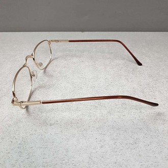Стильні та якісні готові окуляри в пластикових і металевих оправах стануть чудов. . фото 6