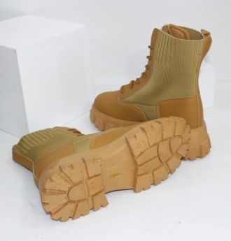 Стильні молодіжні черевики на змійці та шнурівці відмінної якості. Верх - штучна. . фото 9