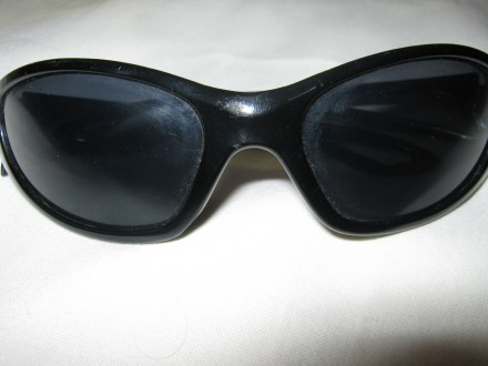 Стильні сонцезахисні підліткові чорні окуляри на хлопчика пластмасові. Лінзи под. . фото 3