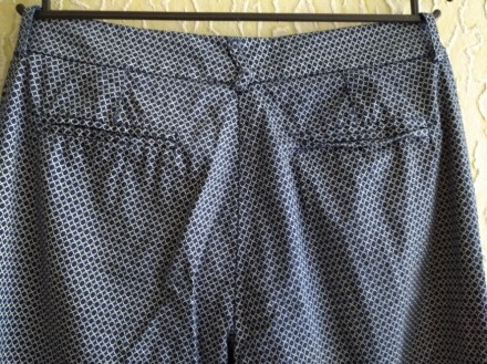 Женские классические штаны брюки р.42, Италия .
Цвет - синий, белый.
ПОТ 37 см. . фото 5