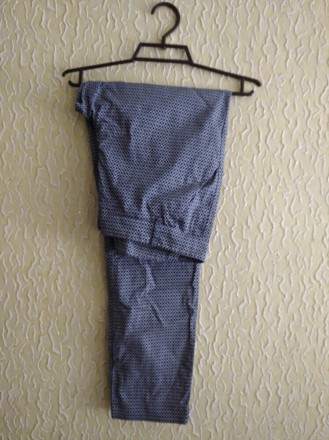 Женские классические штаны брюки р.42, Италия .
Цвет - синий, белый.
ПОТ 37 см. . фото 2