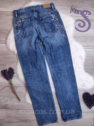 Женские синие джинсы-бойфренды с принтом от Calvin Klein Jeans
Состояние: б/у, в. . фото 7