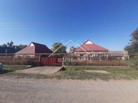 Продам будинок в с. Грузьке з гаражем, меблями та технікою.. Грузьке. фото 1 Продам будинок в с. Грузьке з гаражем, меблями та технікою.. Грузьке. фото 1
