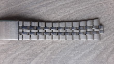 Браслет на мужские часы Orient

Длина 15,9 см
Ширина 11 и 7 мм. . фото 3
