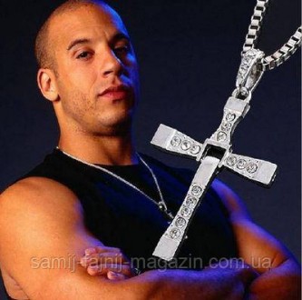 Хрест Домініка Торетто ― це оригінальний хрест, аксессурар, який носив персонаж . . фото 2