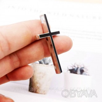 
Хрестик в стилі мінімалізм
Довжина хрестика становить 5 см.
Ширина хрестика 2,7. . фото 1