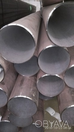Продаємо труби металеві зварні тонкостінні 30х1,5х6000мм та інші розміри та види. . фото 1
