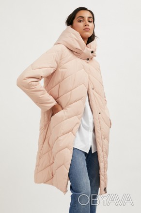 
Лаконичная теплая стеганая куртка из зимней коллекции отлично смотрится на любо. . фото 1