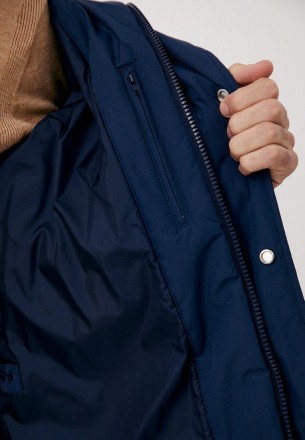 
Утепленная мужская куртка. Модель с застежкой на молнии, прямого силуэта. Допол. . фото 7